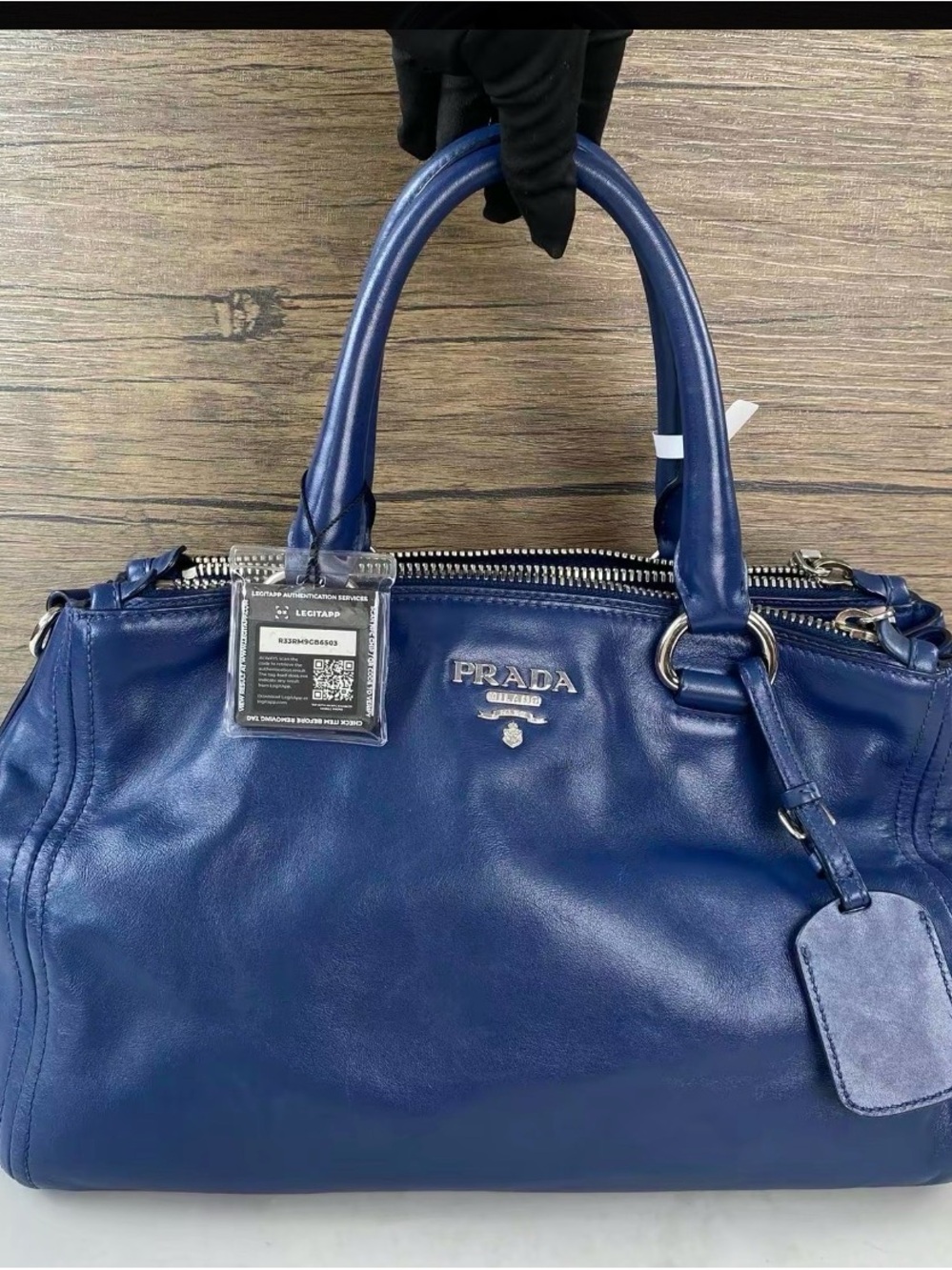 Pre-owned Prada leather tote bags medium convertible satchel blue bag glacé